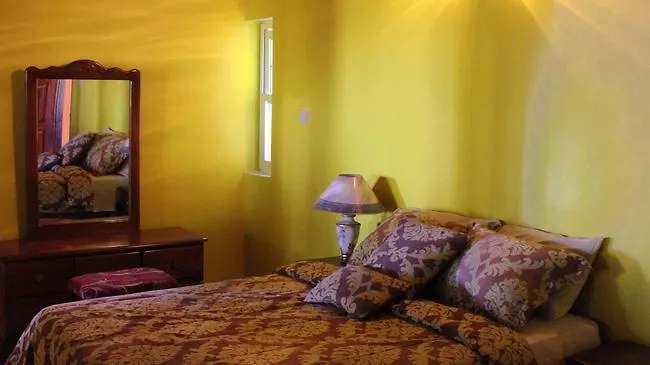 Paradise West Gate Hills Apartments Saint James 3*,  Jamaica